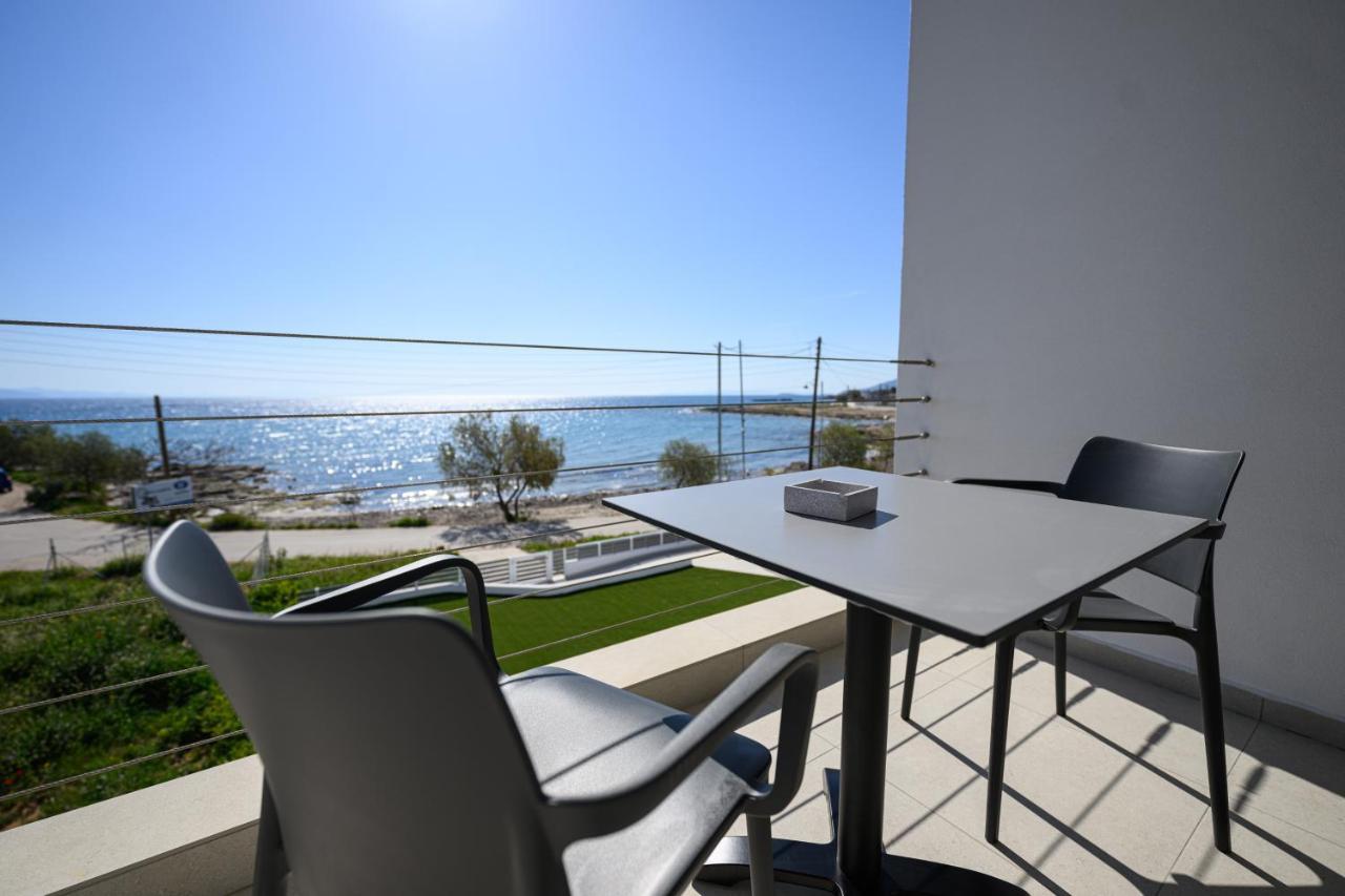 Cubes On The Beach Athens Airport อาร์เตมีดา ภายนอก รูปภาพ