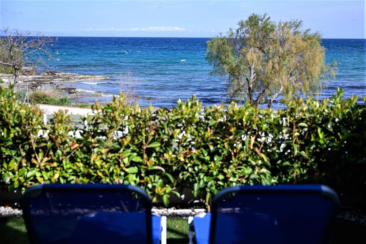 Cubes On The Beach Athens Airport อาร์เตมีดา ภายนอก รูปภาพ